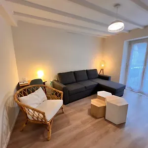  Appartement Rdc 9 Personnes, 2 Chambres, Wifi, Proche Du Centre France